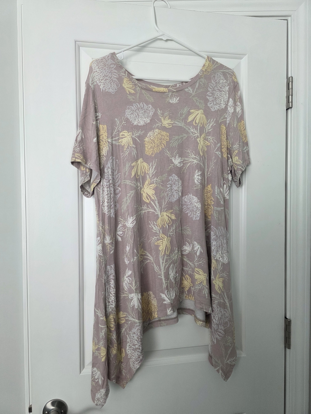 LOGO by Lori Goldstein Mauve Floral Handkerchief Hem Tunic